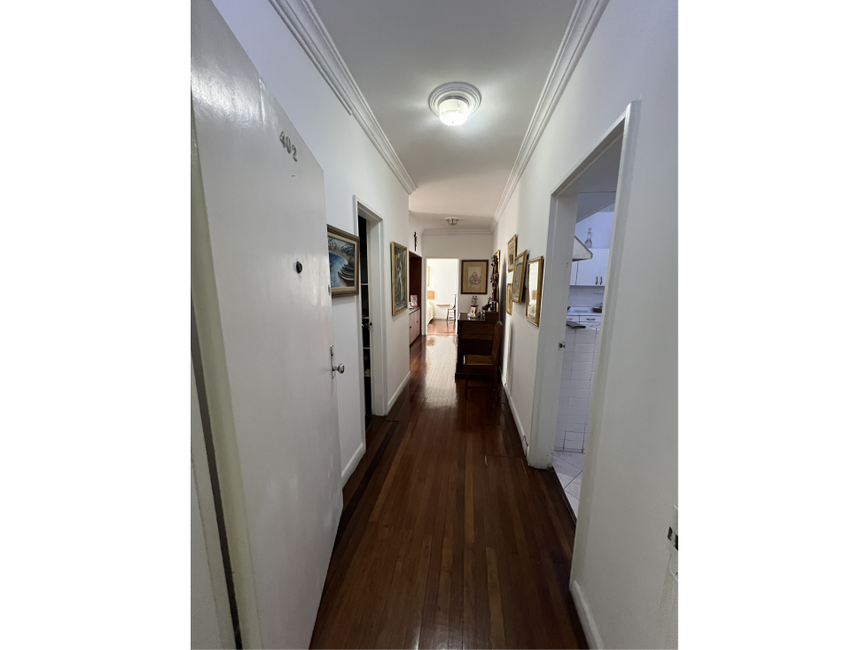 [RH] Apartamento en venta en el Centro de Medellín, Parque Bolívar