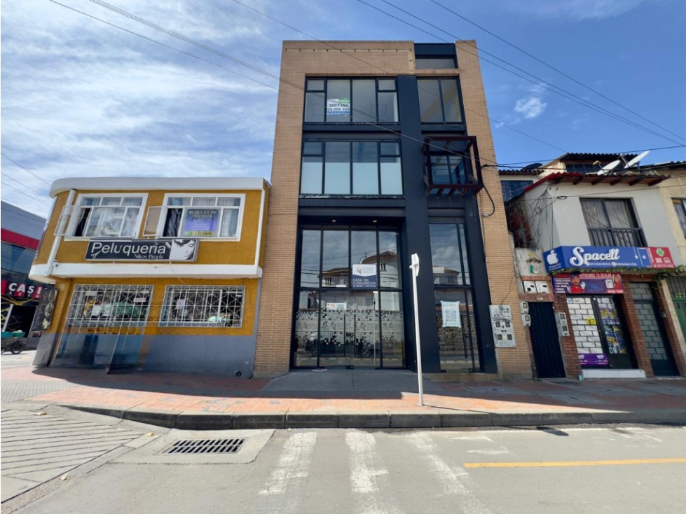 Local en arriendo en Chía, Ecxelente Ubicación - 1