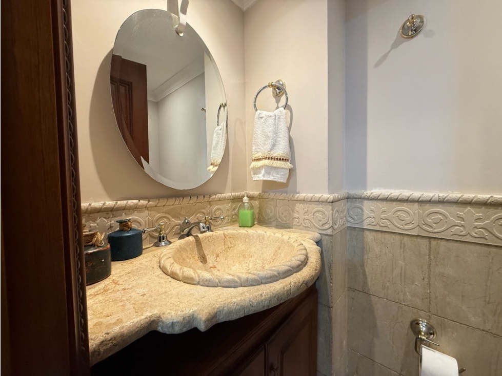 VENTA DE AMPLIA Y EXCLUSIVA CASA EN EL ESCOBERO EN UNIDAD CERRADA — foto 4