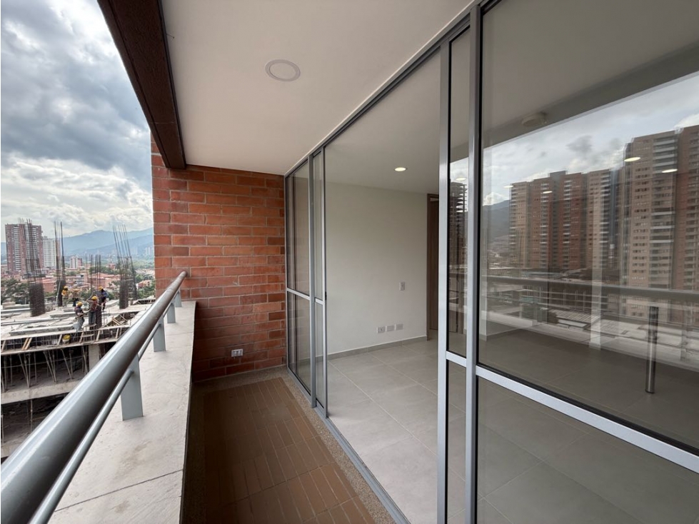 VENTA APARTAMENTO PARA ESTRENAR BELLO | ALTA VALORIZACIÓN — foto 2