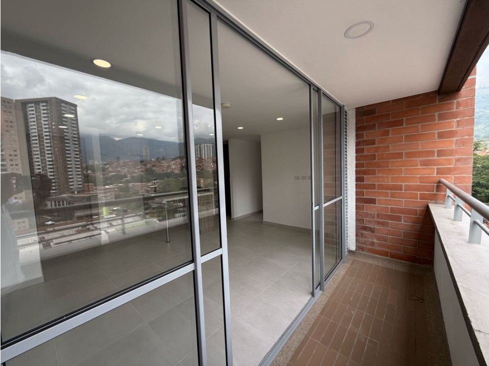 VENTA APARTAMENTO PARA ESTRENAR BELLO | ALTA VALORIZACIÓN — foto 3