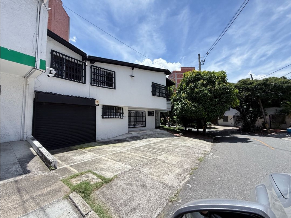 VENTA DE AMPLIA CASA / LOTE EN BELÉN ALAMEDA | MEDELLÍN