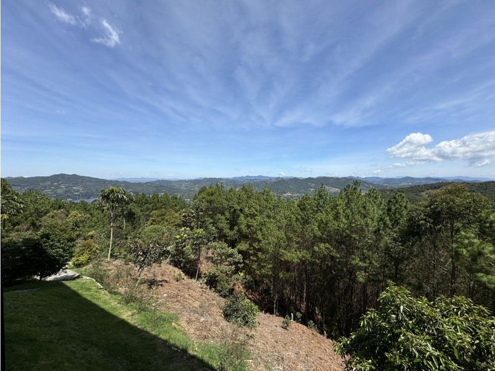 VENTA APARTAMENTO EN EL RETIRO 85 M² CON VISTA AL BOSQUE