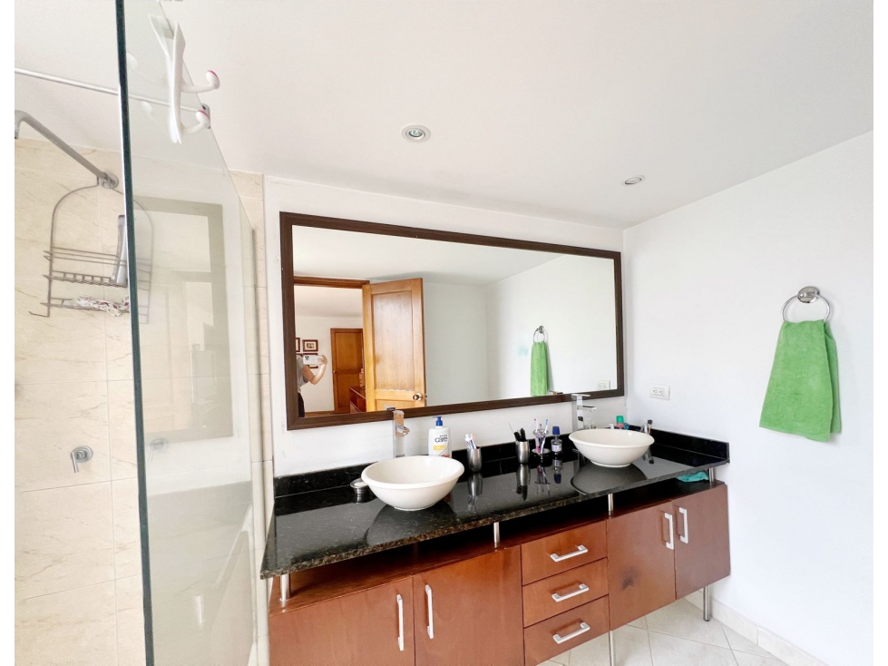 Venta apartamento Medellín El Poblado Vizcaya