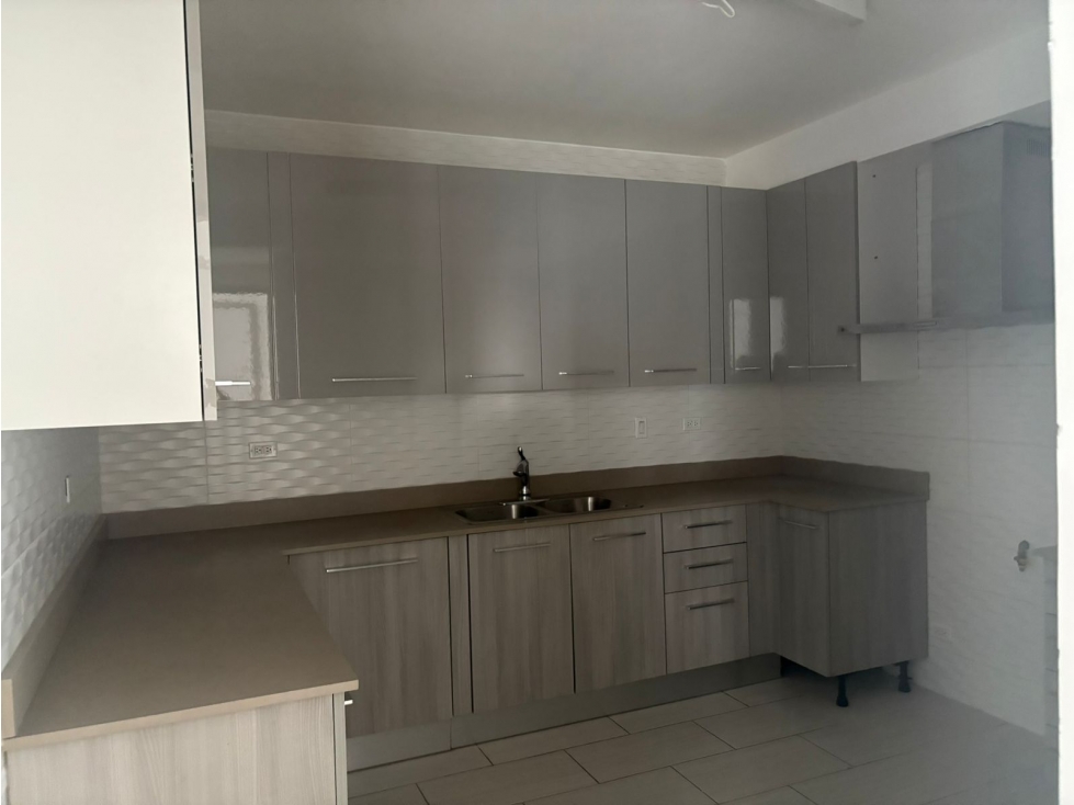 ALQUILER DE APARTAMENTO EN PH THE TOWERS | SAN FRANCISCO — foto 5