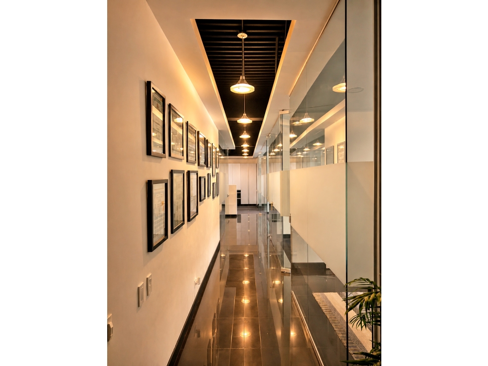 OFICINA EN VENTA CHICO RESERVADO — foto 2
