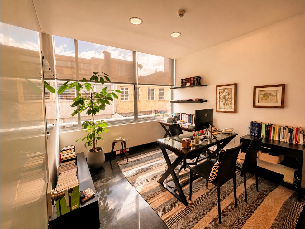 OFICINA EN VENTA CHICO RESERVADO — foto 5