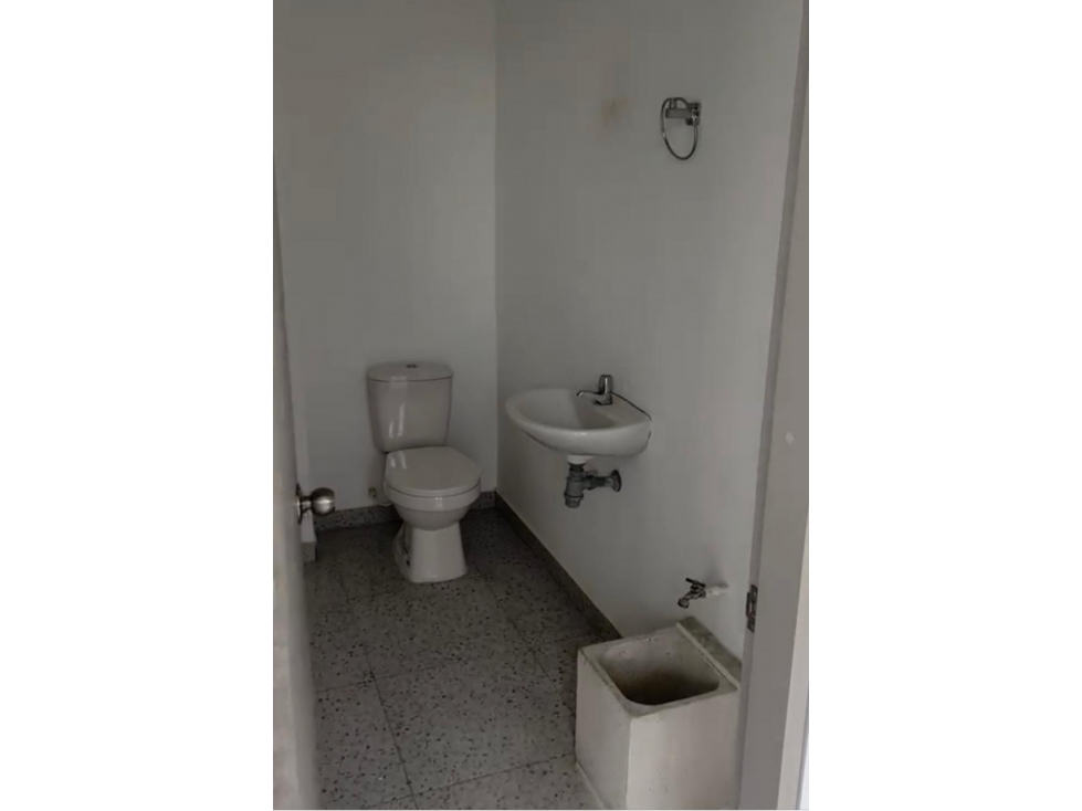 Arriendo local Poblado Pereira — foto 3