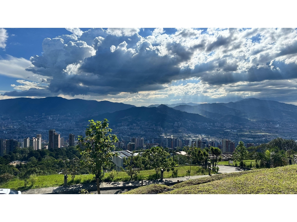 Venta lote con vista Los Balsos Palmas Medellin — foto 3