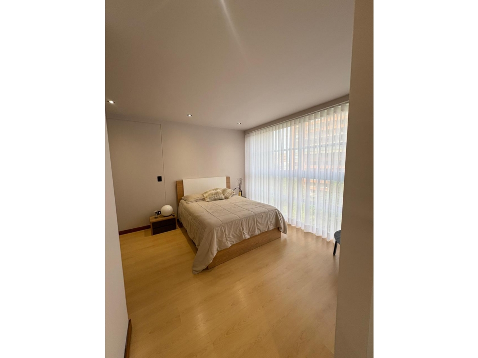 Arrienda Apartamento Amoblado La Tomatera Poblado Medellin — foto 5