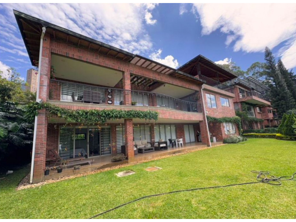 venta casa poblado sector cola del zorro medellin