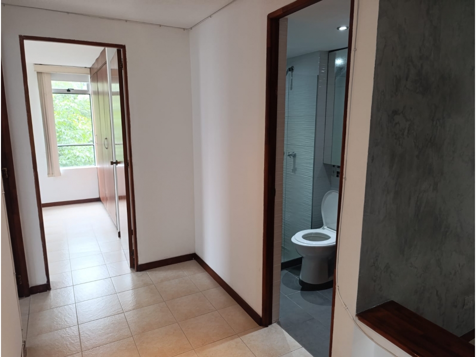 Arrienda Apartamento Patio Bonito Poblado Medellin — foto 5