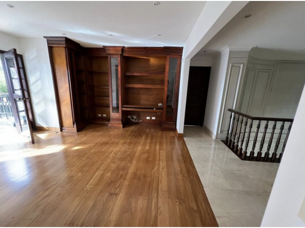 venta casa poblado sector el tesoro Medellin — foto 2