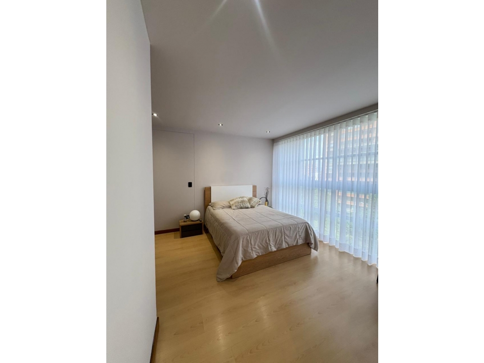 Arrienda Apartamento Amoblado La Tomatera Poblado Medellin — foto 6