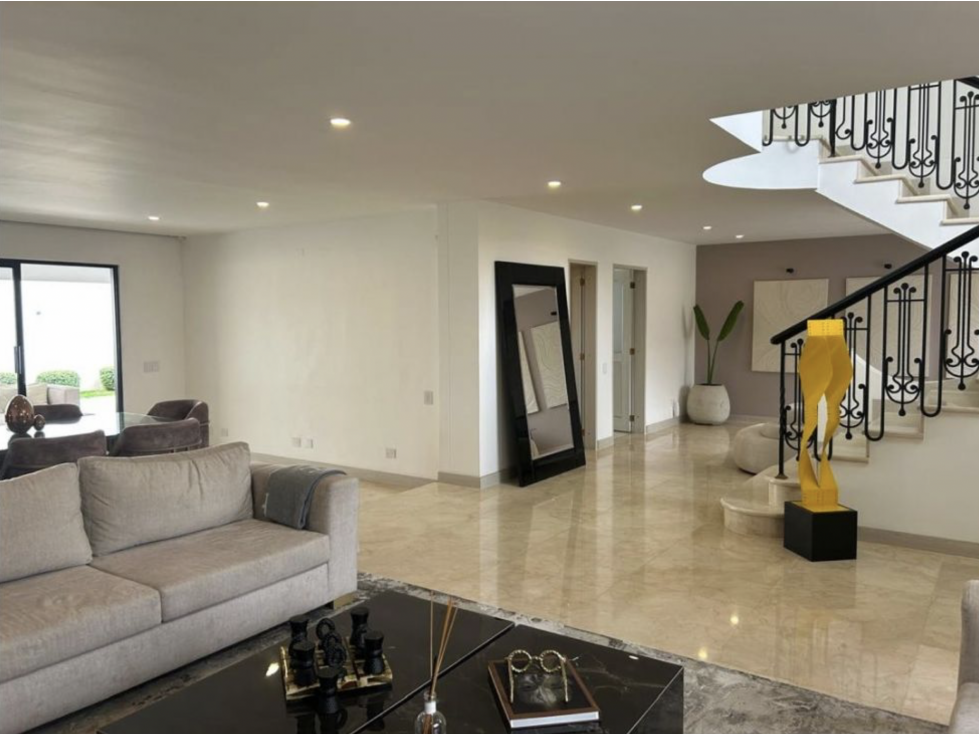 Venta casa Poblado sector san lucas Medellin — foto 3