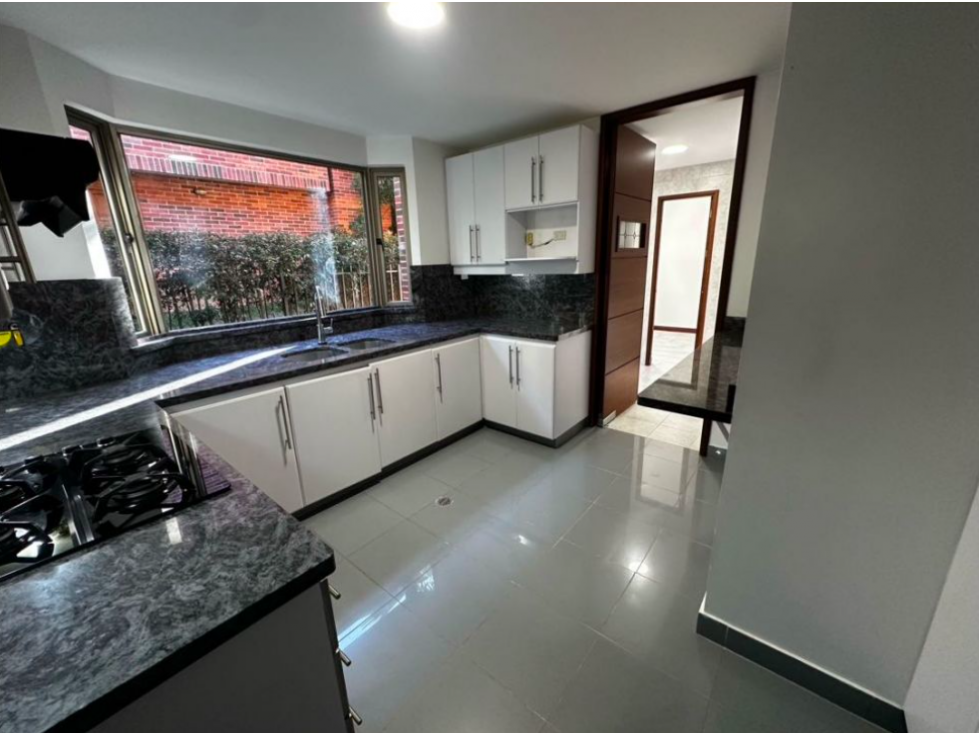 Venta casa poblado sector cola del zorro medellin — foto 6