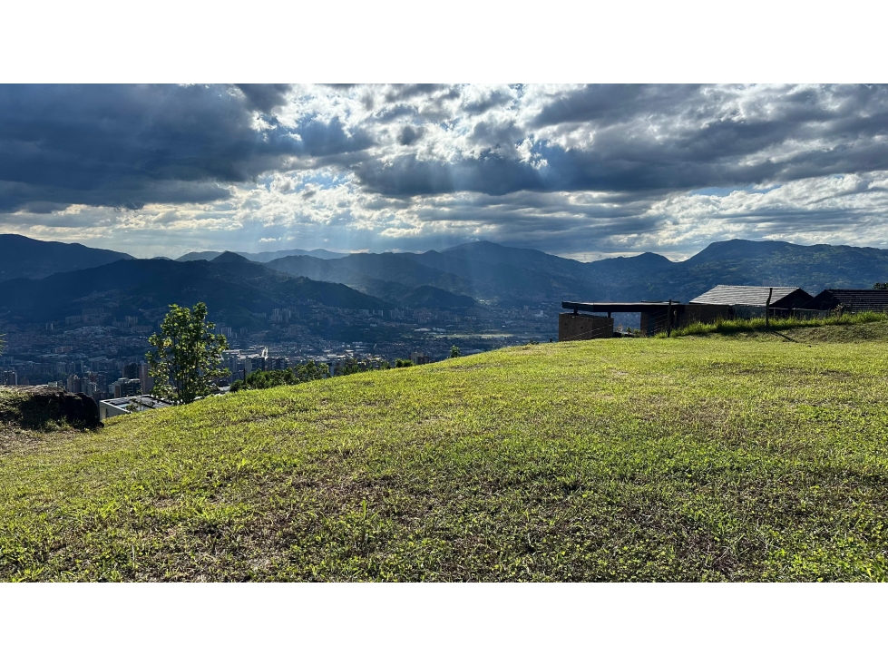 Venta lote con vista Los Balsos Palmas Medellin — foto 2