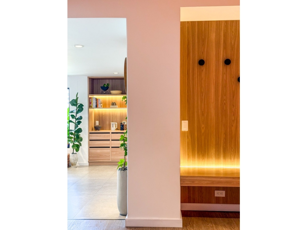 VENTA DE APARTAMENTO EN EL POBLADO SECTOR EL TESORO,REMODELADO. — foto 4