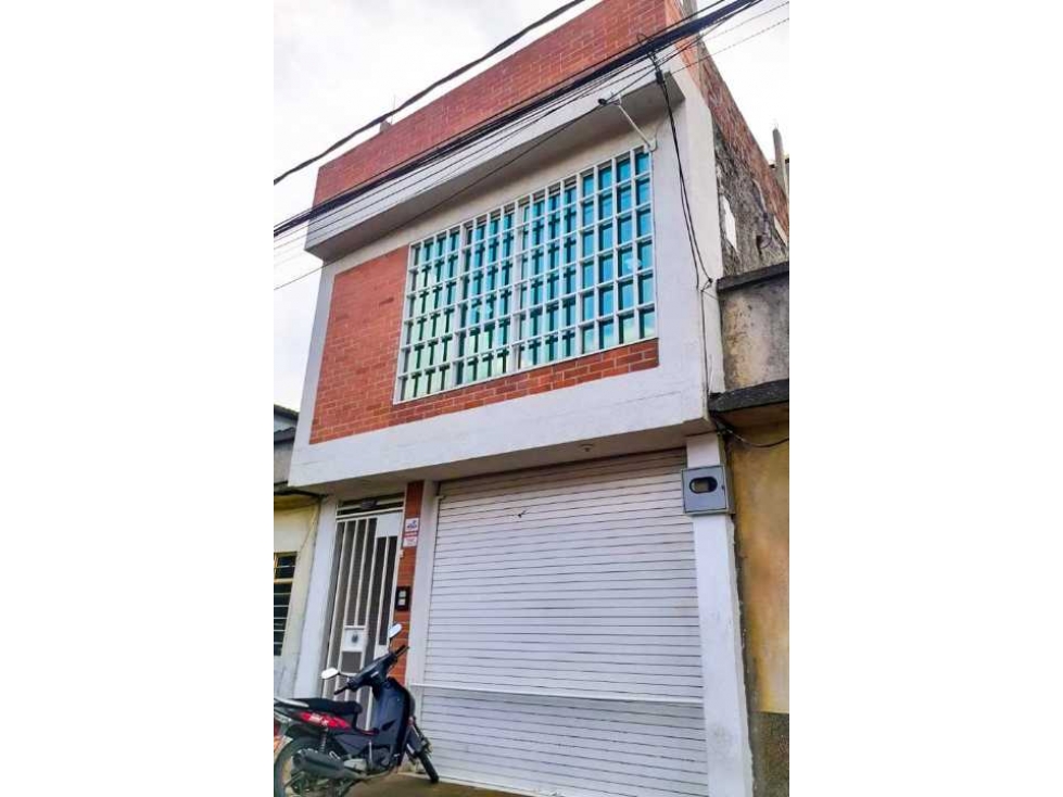 SE VENDE BODEGA B/ OBRERO T.P 9713200