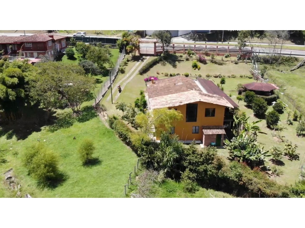 Venta de finca en Santuario - 4
