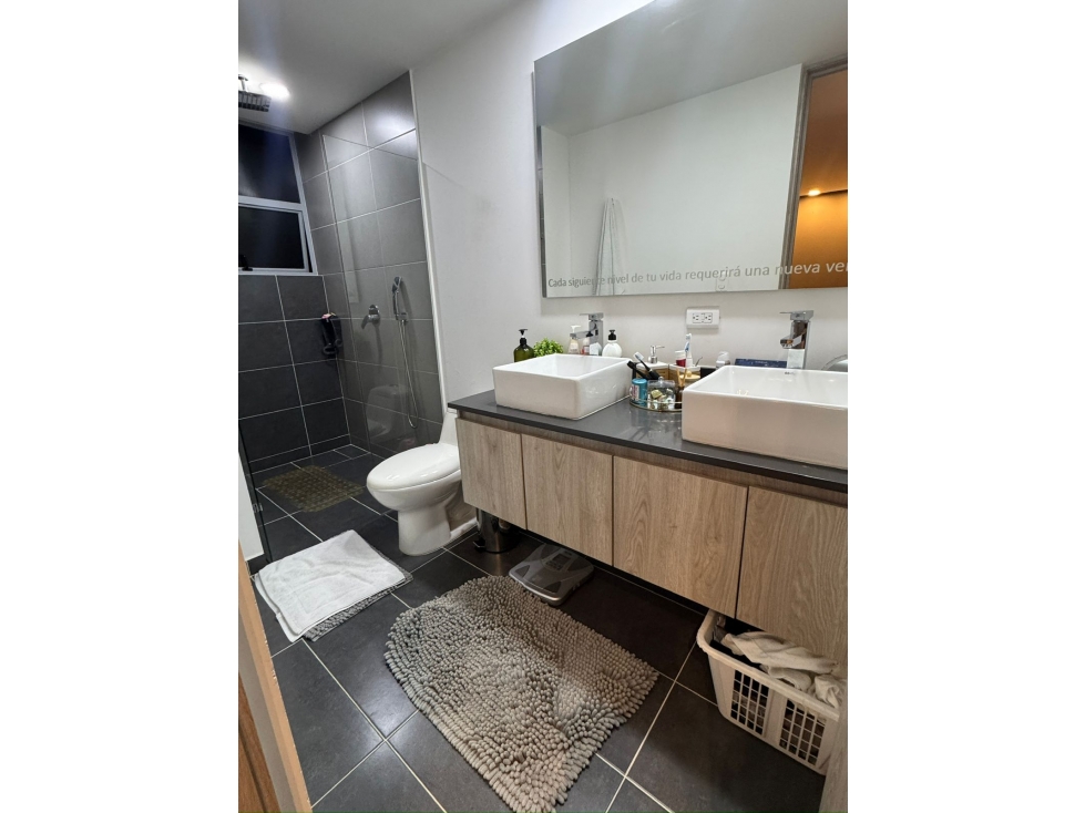 VENTA DE APARTAMENTO EN ENVIGADO EL ESMERALDAL — foto 2