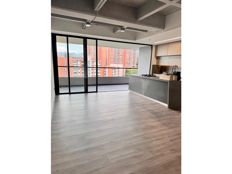 VENTA DE APARTAMENTO EN LA LOMA DE LOS MESA, ENVIGADO. — foto 4