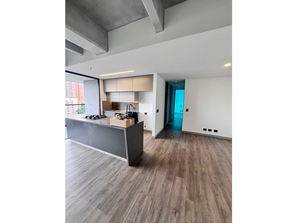 VENTA DE APARTAMENTO EN LA LOMA DE LOS MESA, ENVIGADO. — foto 5