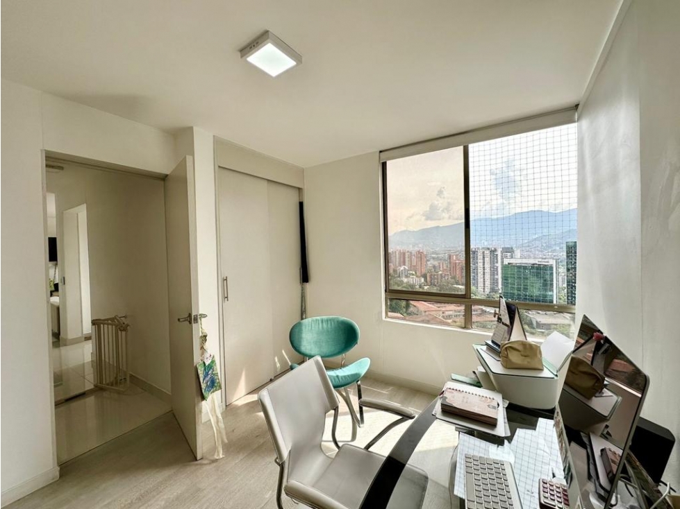 Venta de apartamento Penthause duplex en la milla de oro del poblado — foto 3