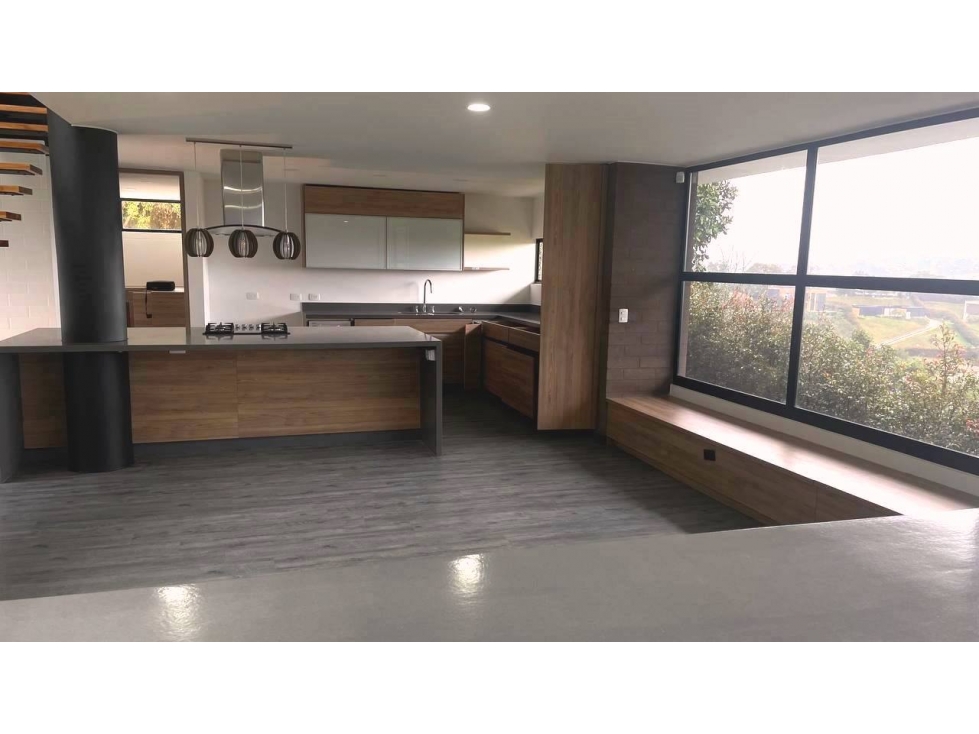 CASA DE LUJO EN ENVIGADO, ALTO DE PALMAS — foto 2