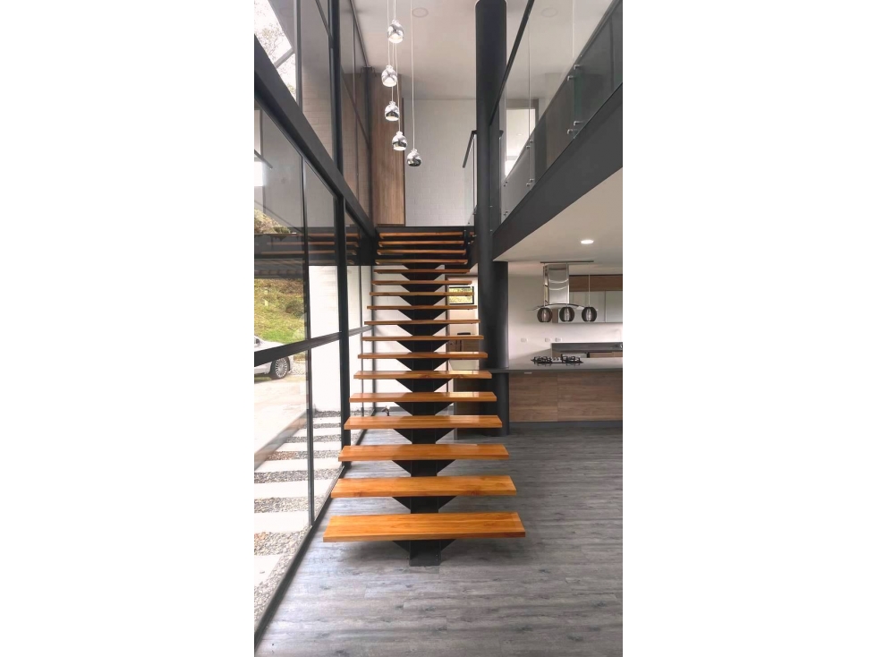 CASA DE LUJO EN ENVIGADO, ALTO DE PALMAS — foto 3
