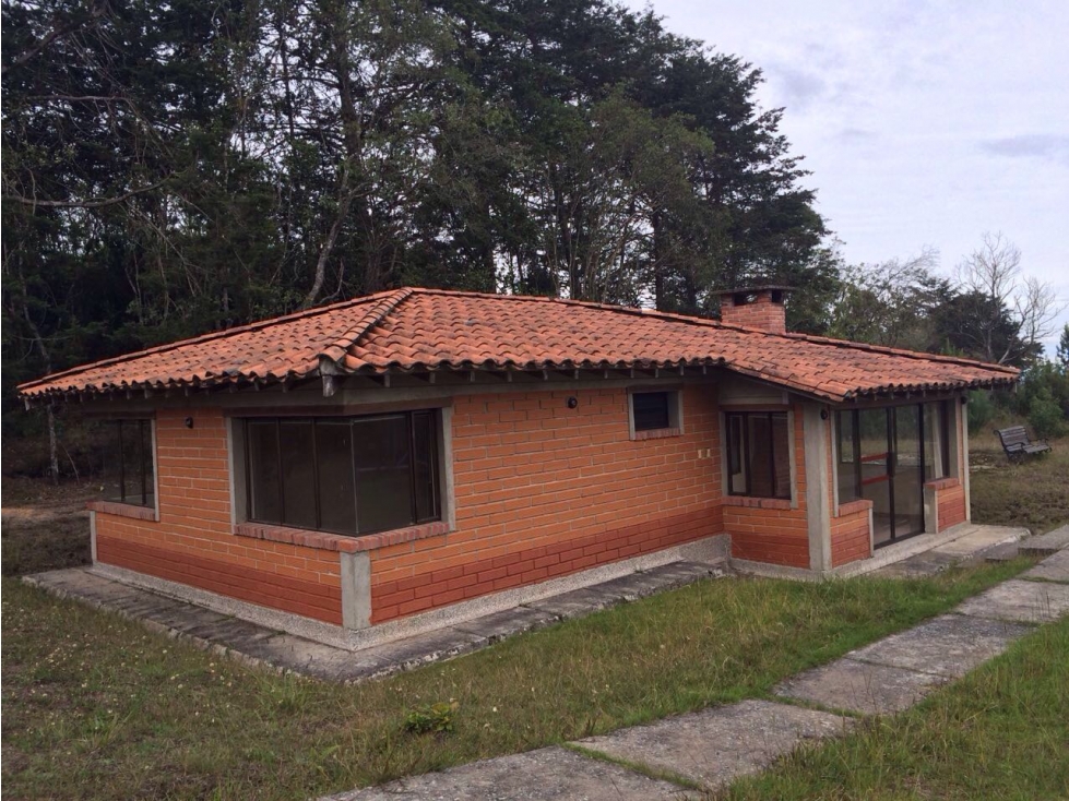 VENDO EXCELENTE FINCA EN ENVIGADO VEREDA PERICO