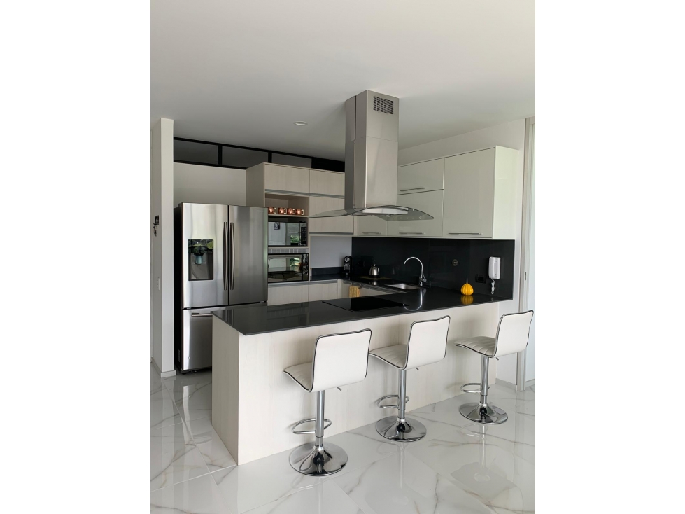VENTA APARTAMENTO EN MILLA DE ORO — foto 2