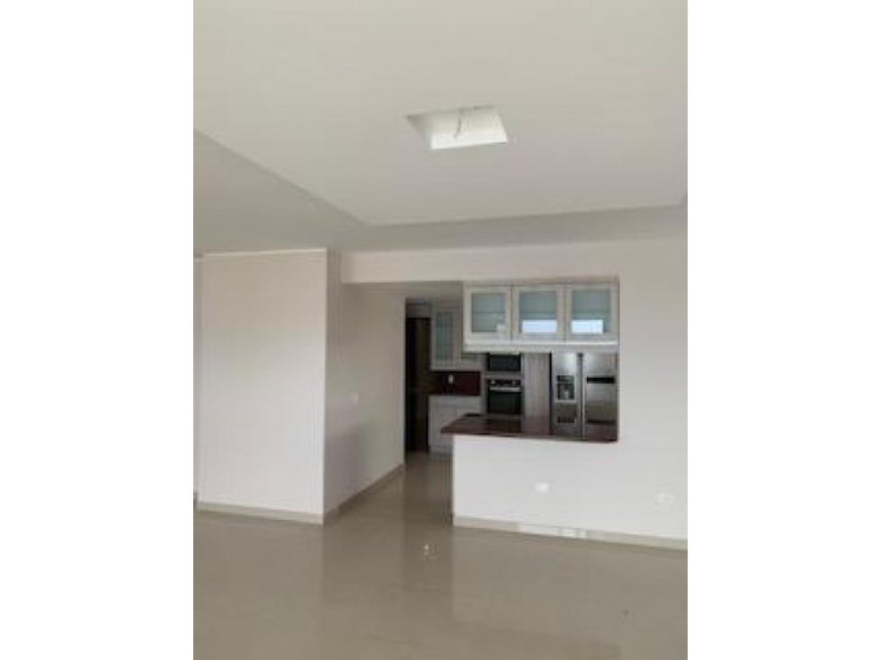 Hermoso departamento ubicado en zona exclusiva de manta — foto 2