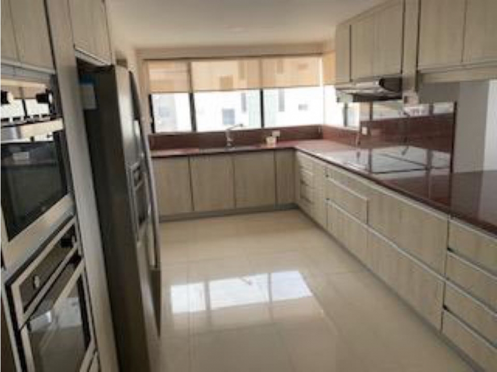 Hermoso departamento ubicado en zona exclusiva de manta — foto 3