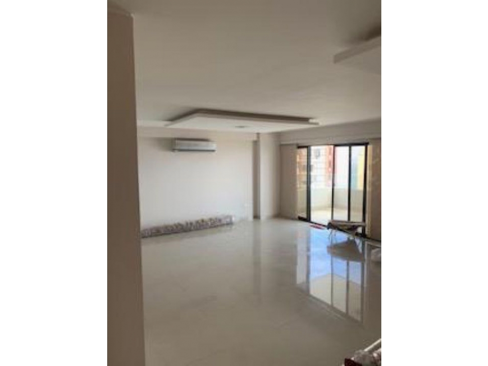 Hermoso departamento ubicado en zona exclusiva de manta — foto 4