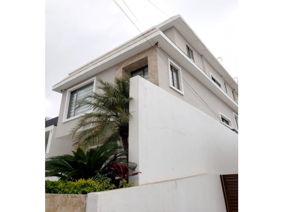 Hermosa casa en Urb Manta beach — foto 2