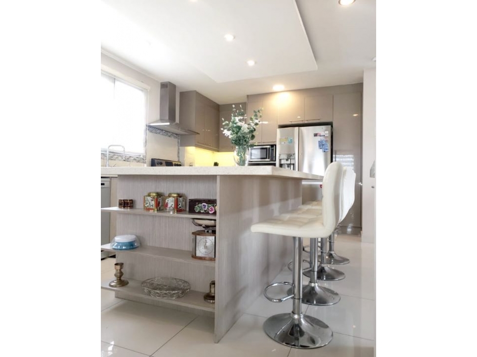 Hermosa casa en Urb Manta beach — foto 5