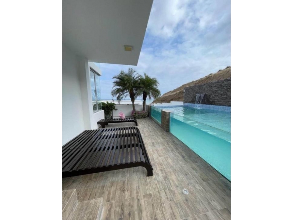 Hermosa casa con piscina con vista al mar en urb exclusiva de Manta — foto 4