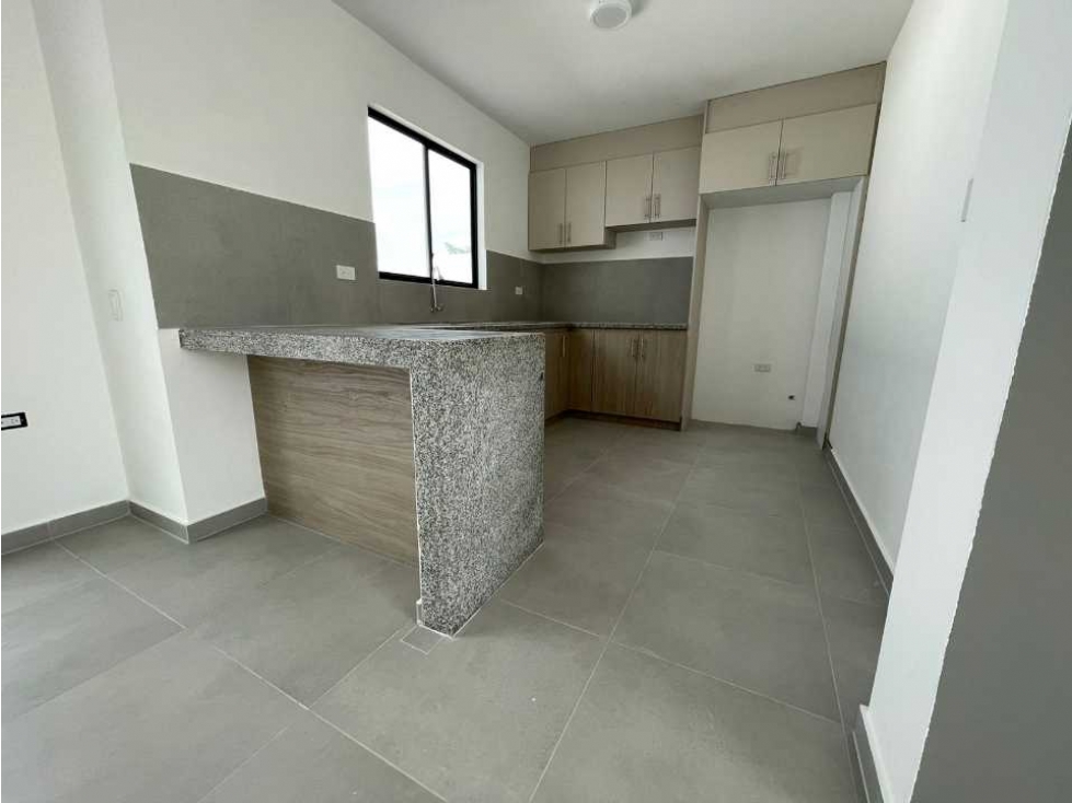 En Venta Casas Nuevas Independientes Cerca del Terminal de Manta — foto 4