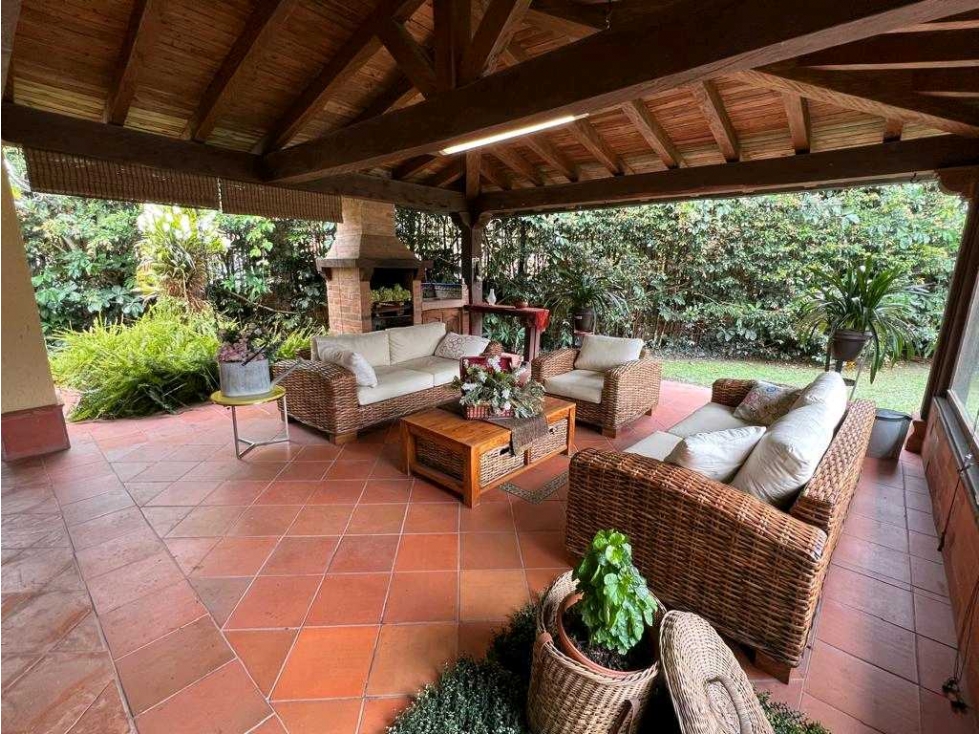 CASA EN VENTA LLANOGRANDE, GUALANDAY.