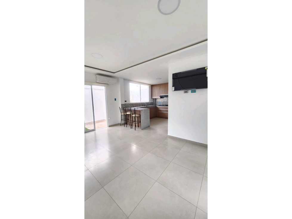 En Venta Casa en Urbanizacion en Manta/3 Dormitorios — foto 4