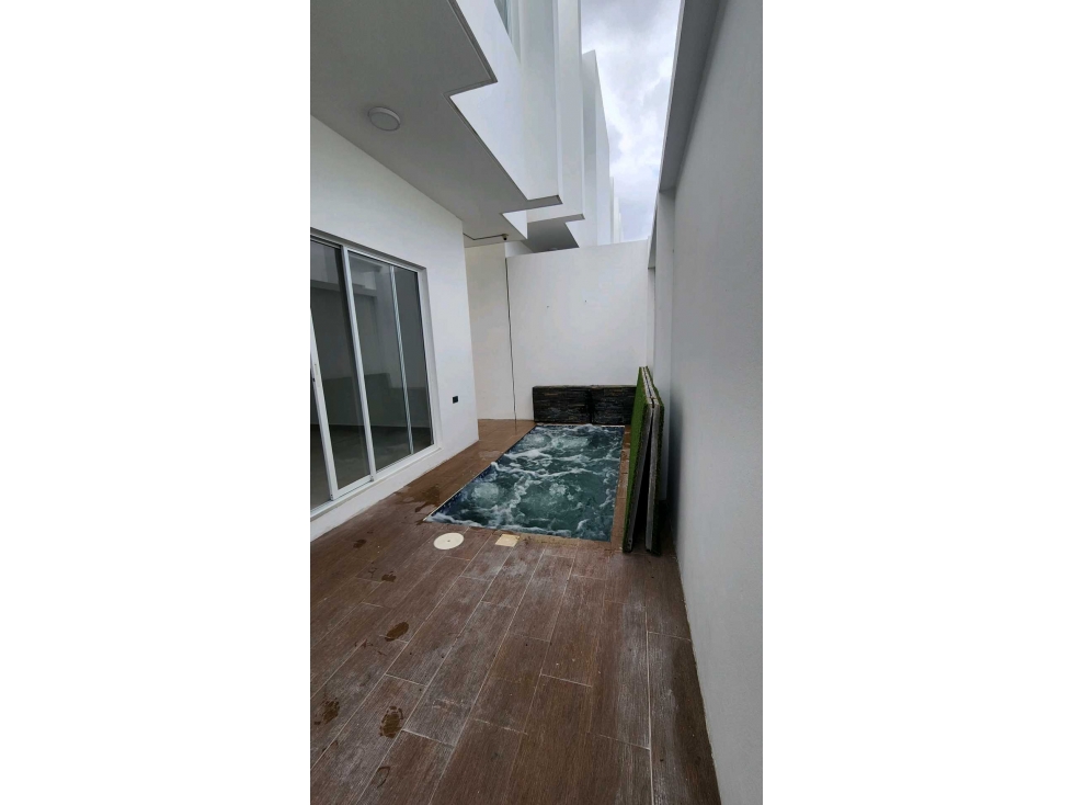 En Venta Casa en Urbanizacion en Manta/3 Dormitorios — foto 6