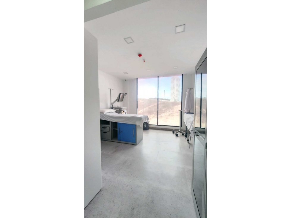 En Venta Consultorio en Umiñamed - 6