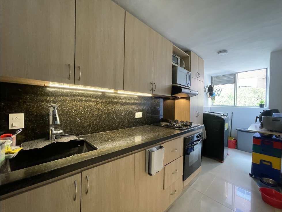APARTAMENTO EN VENTA SECTOR LA FRONTERA POBLADO MEDELLIN — foto 5