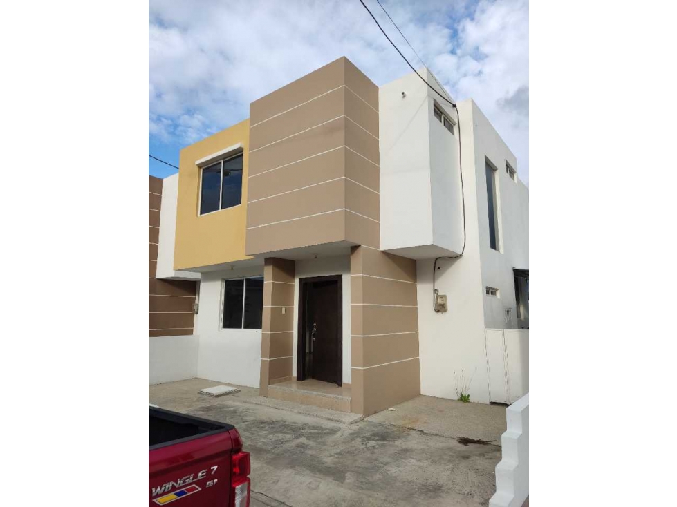 CONFORTABLE VIVIENDA DISPONIBLE PARA LA VENTA — foto 5