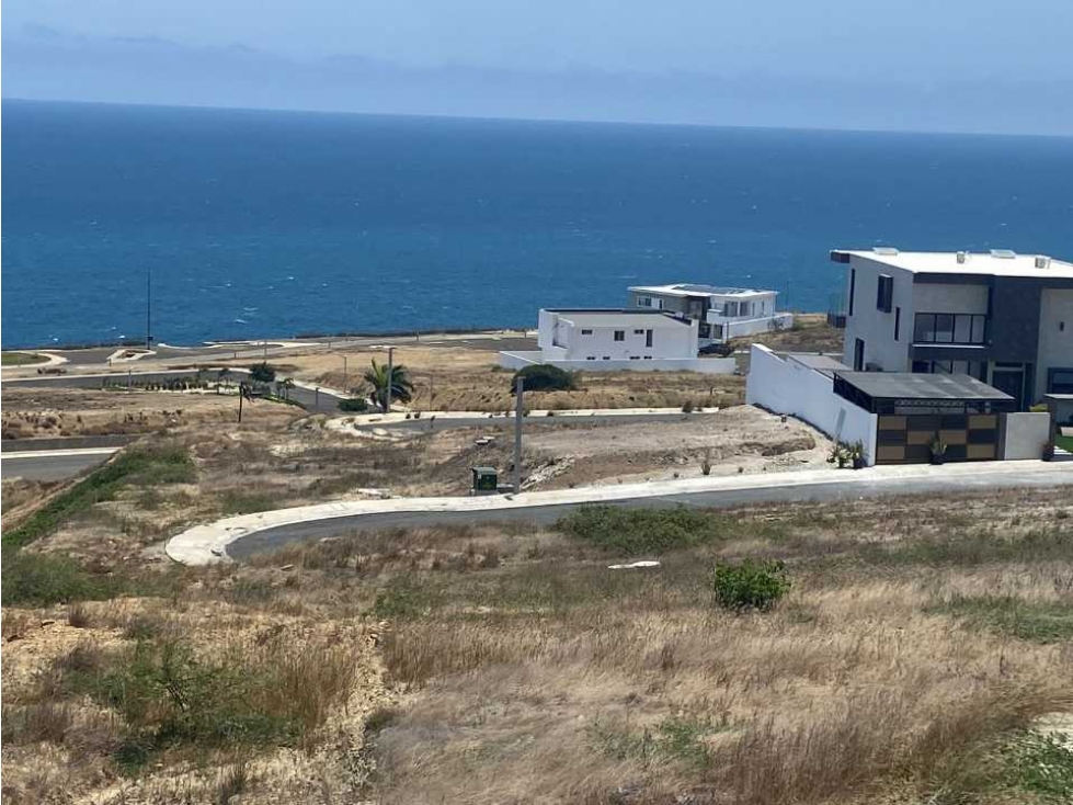 TERRENO EN VENTA CON EXCELENTE VISTA — foto 2