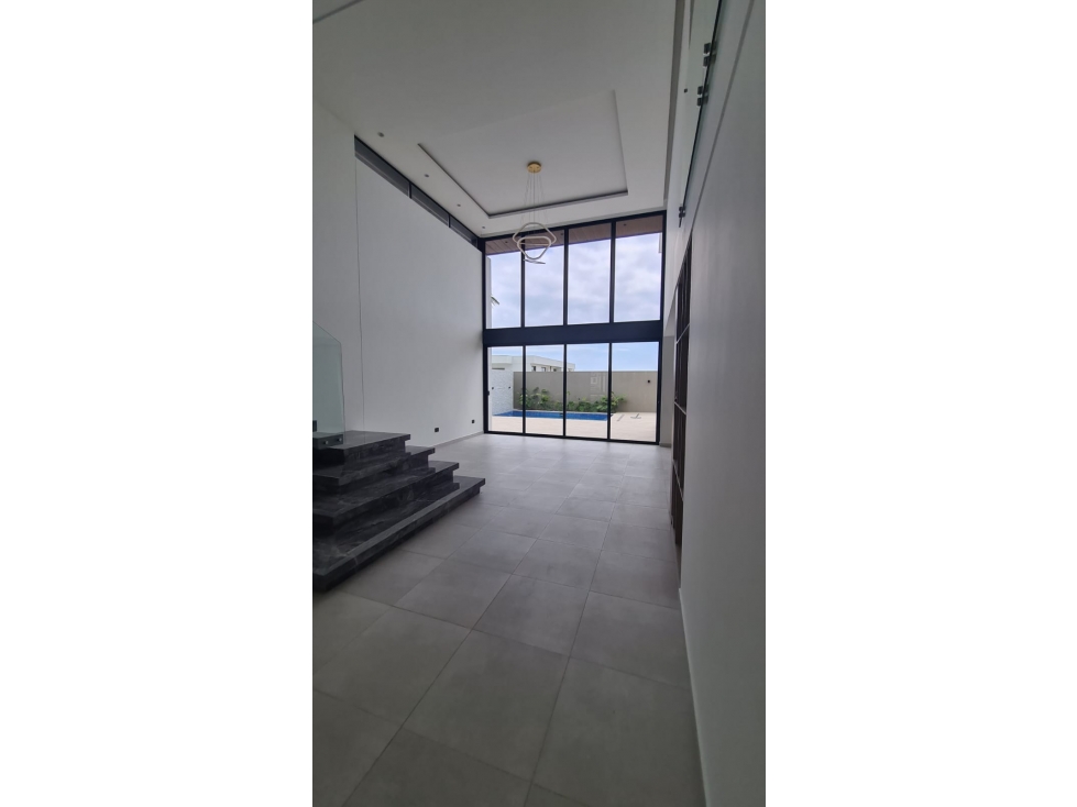 Hermosa vivienda con piscina dentro de urb. privada al sur de Manta — foto 2