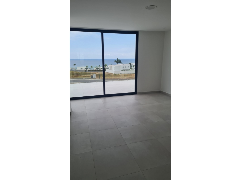 Hermosa vivienda con piscina dentro de urb. privada al sur de Manta — foto 4