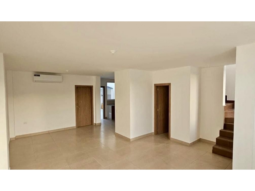 VIVIENDA VIP DENTRO DE URBANIZACIÓN PRIVADA - 6