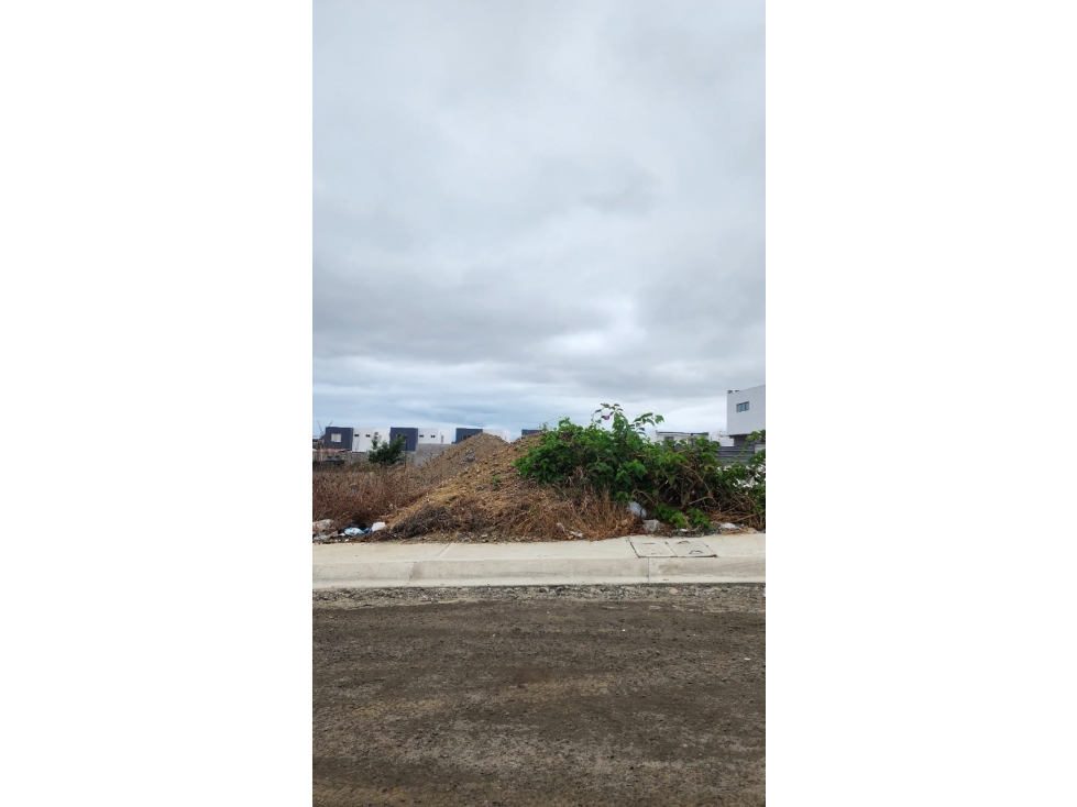 TERRENO EN VENTA DENTRO DE CRISTAL AZUL 4 PARTE ALTA VBRAVO — foto 2